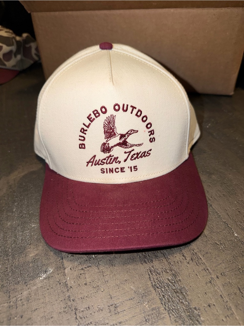 BURLEBO Two-Tone Outdoor Cap in Cream and Maroon